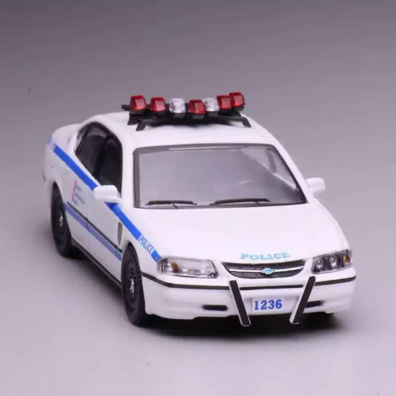 596 Diecast 1:64 Scale IMPALA & 2013 Explore Alloy Car Model Collection Ornaments Static Display Toys Gift