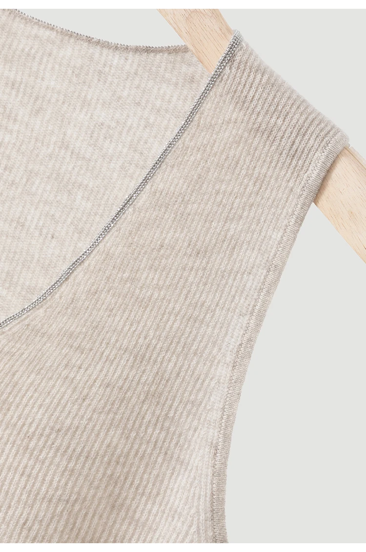 BL3621706 Damen V-Ausschnitt Kaschmir Geripptes Strick-Top Ärmellos Kettenhals-Abschluss Figurbetont Dezente Eleganz Old Money Frühherbst – Detail 19