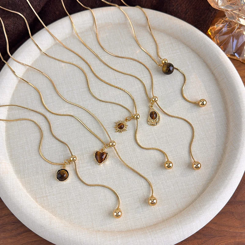 Vintage Tiger Eye Adjustable Drawstring Choker Necklace Premium Light Luxury Unique Fashion Accessory for Women Daily Party Use