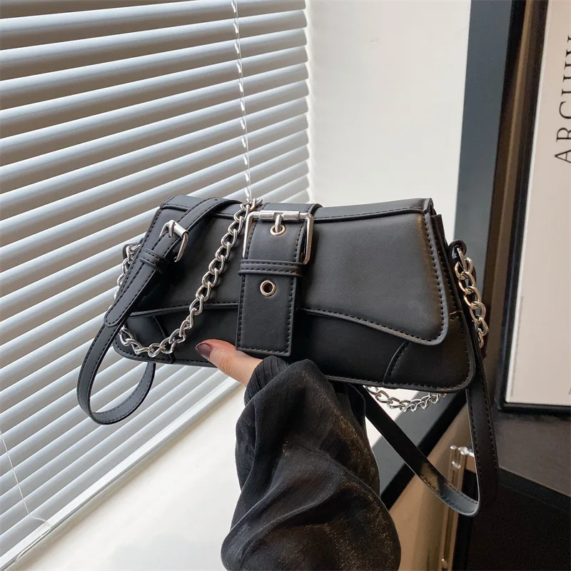 

Faionable 2024 Women's Underarm Bag Versatile Chain Crossbody Small Square Bag Sli All-Match Design Soft Synthetic Leather