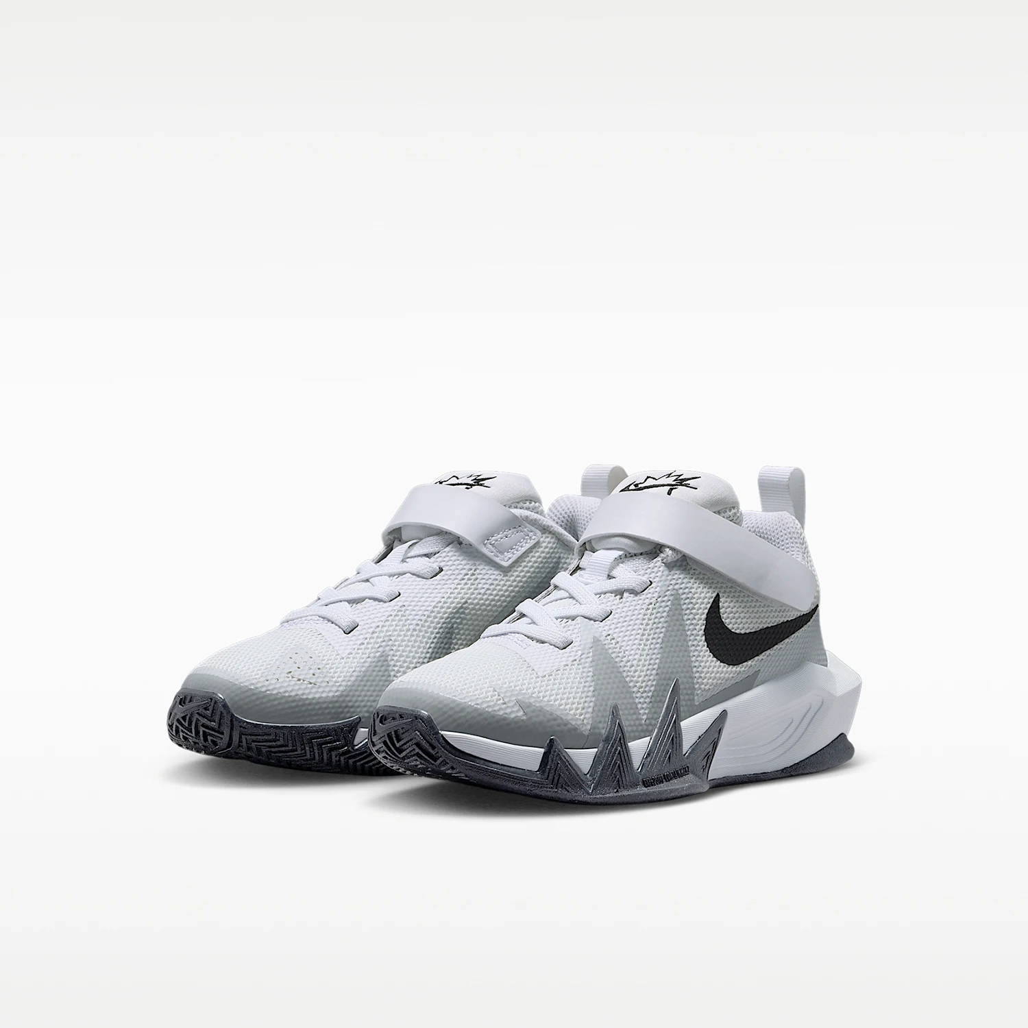 

Nike Authentic Kids Lightweight Breathable Velcro Sports Basketball Shoes IH2307-101