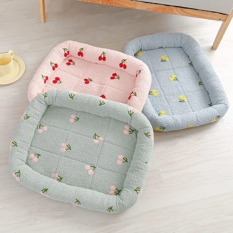 Universal Kennel Cloud Velvet Cherry Print Pet Cushion Heavy Small Dog Cat Comfortable Sleep  Bed Dog Supplies Dog bed Gift