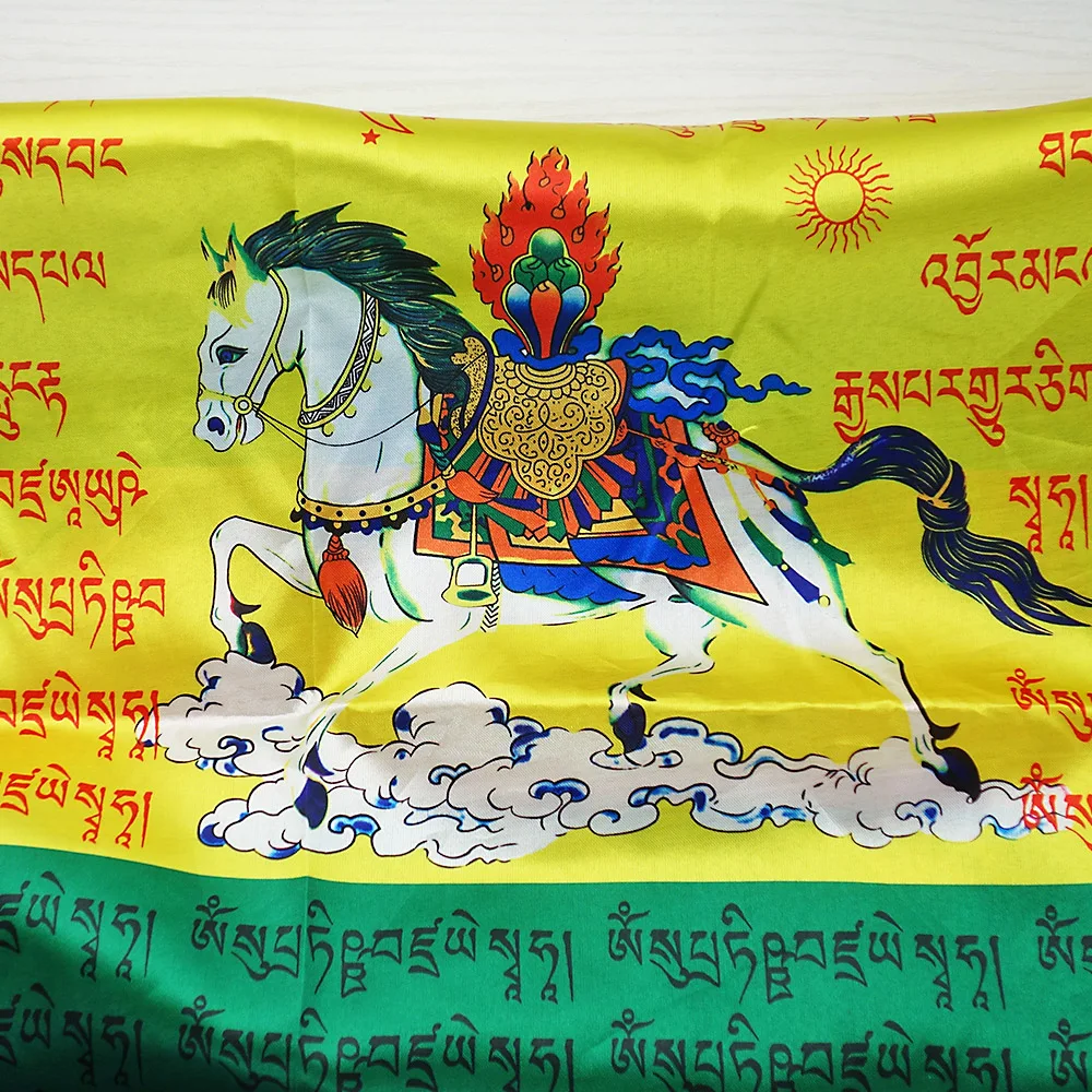 Hiking Camping Decorative Flag Auspicious Galloping Horse Prayer Flag Tibet Sutra Streamer Quality Printing