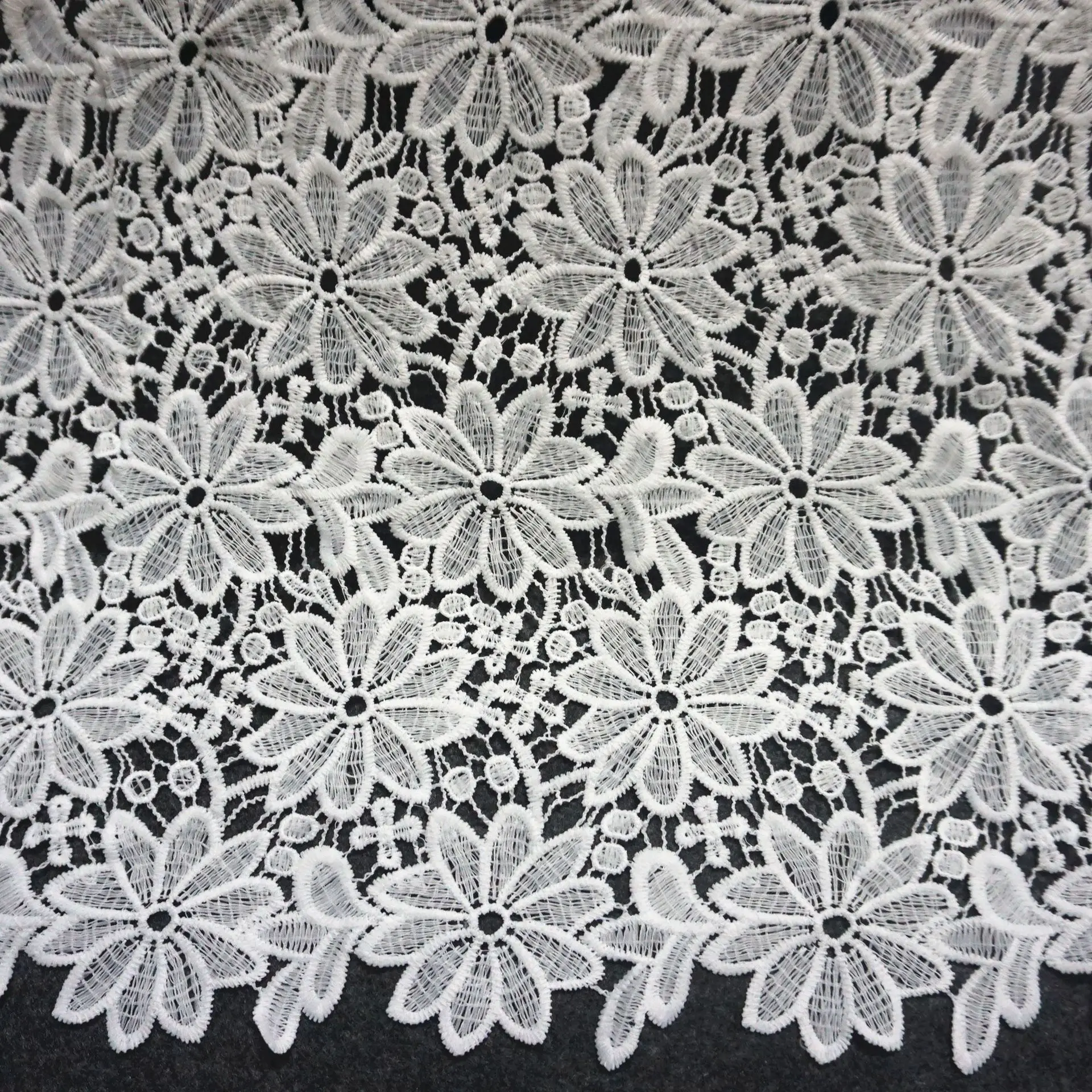

Water-soluble milk silk floral lace wedding dress fabric African lace fabric for clothing accessories for ladies' party dresses