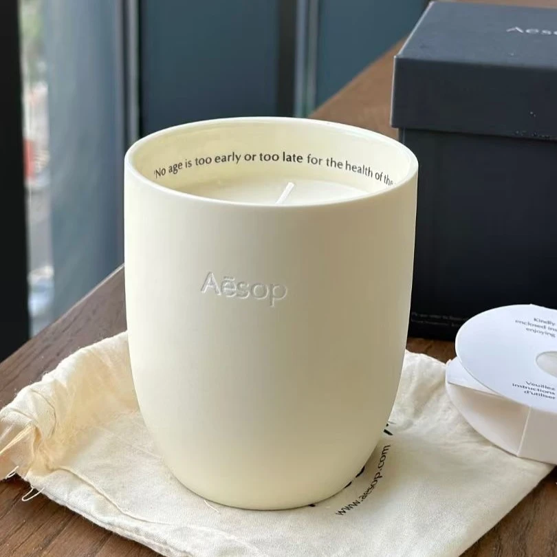 

Woody Ptolemy Scented Candle Natural Cedar Cypress Trees Ceramic Cup Relax Aromatherapy Candles Home Decoration Luxury Gift