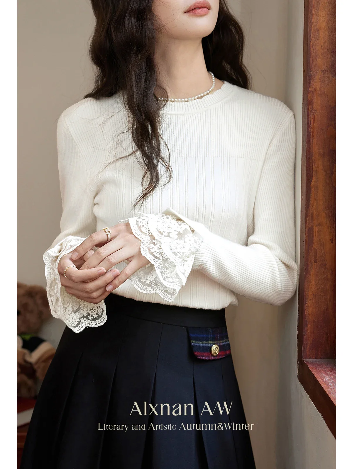 ALXNAN Women's French Knitted Pullover Temperament Lace Spliced Cuff Languid O-neck 2024 Fall Winter Female Inner Sweater L50613