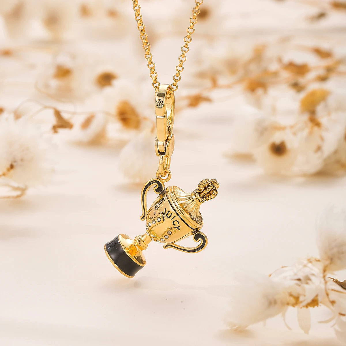 

1Pc Exquisite Enamel Gold Trophy Necklace Design,Cute And Adorable Sweater Decor Necklace Accessories,Christmas Party Jewelry