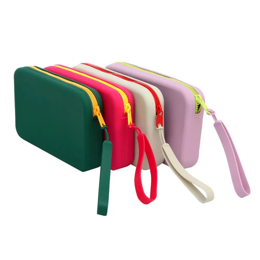 Stain-resistant Makeup Case Portable Silicone Cosmetic Bag with Zipper Closure Detachable Strap Makeup Organizer Waterproof