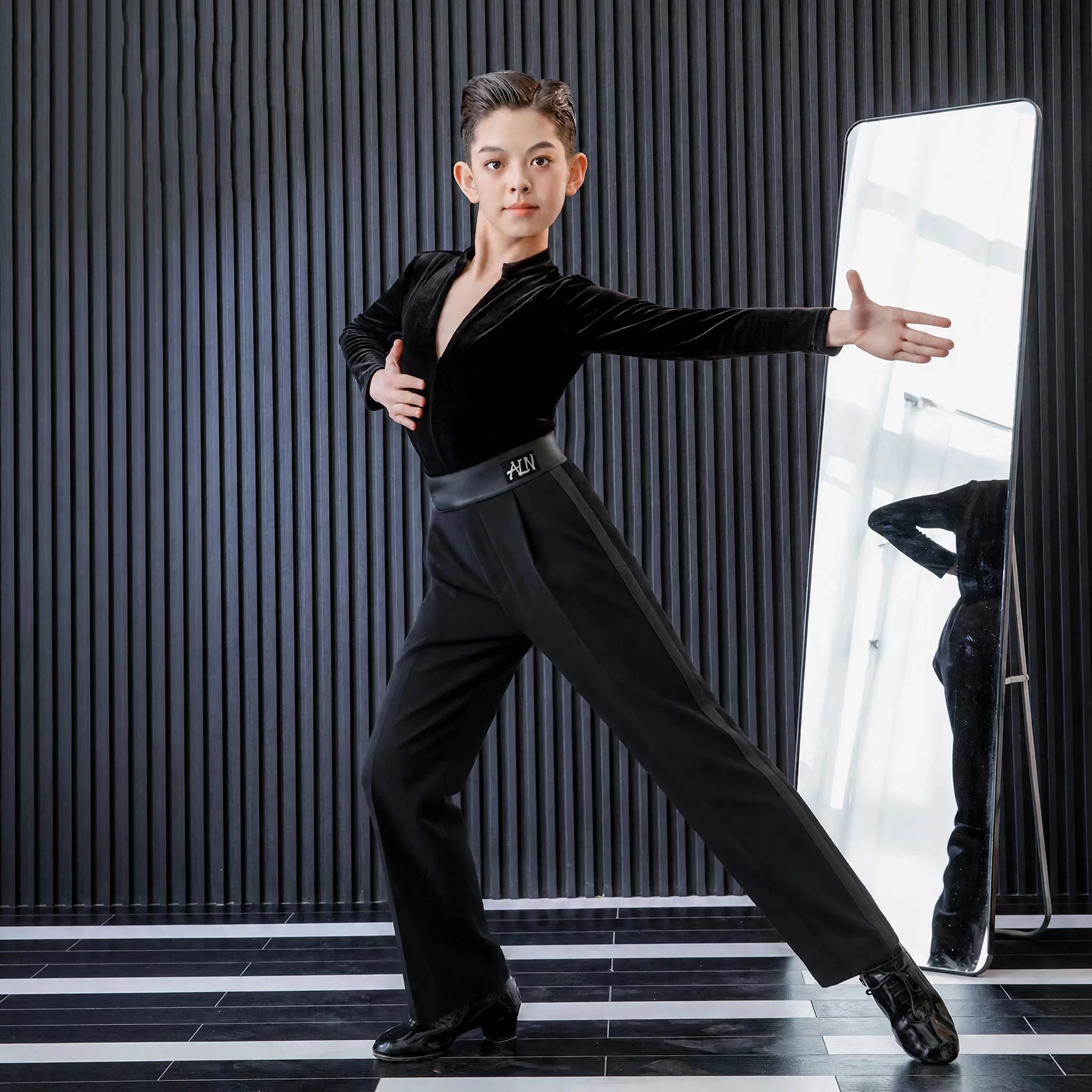Professional Latin Dance Performance Costumes For Boys Black Latin Practice Suit Rumba Modern Dress Kids Latin Clothes DQS24399