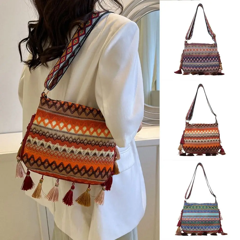 Ethnic Style Women\'s Bag Tassel Large Capacity Colorful Crossbody Bag Fashion Geometric Woven Shoulder Bag Trend Messenger Pouch