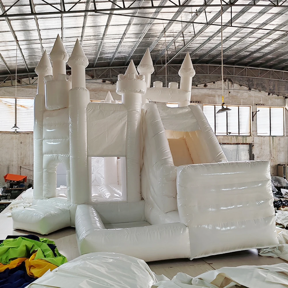 Stock White Bounce House 20x13ft, springkussen met luchtblazer, springkasteel voor buiten met grote ballenbak en glijbaan voor feest