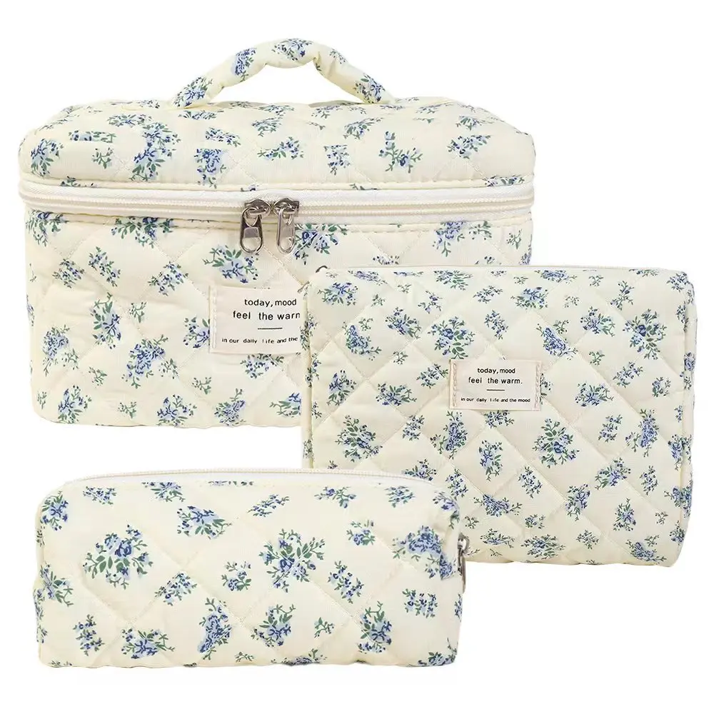 Portable cotton quilted fabric handheld makeup bag with large capacity and small flower storage bag suitable for travel