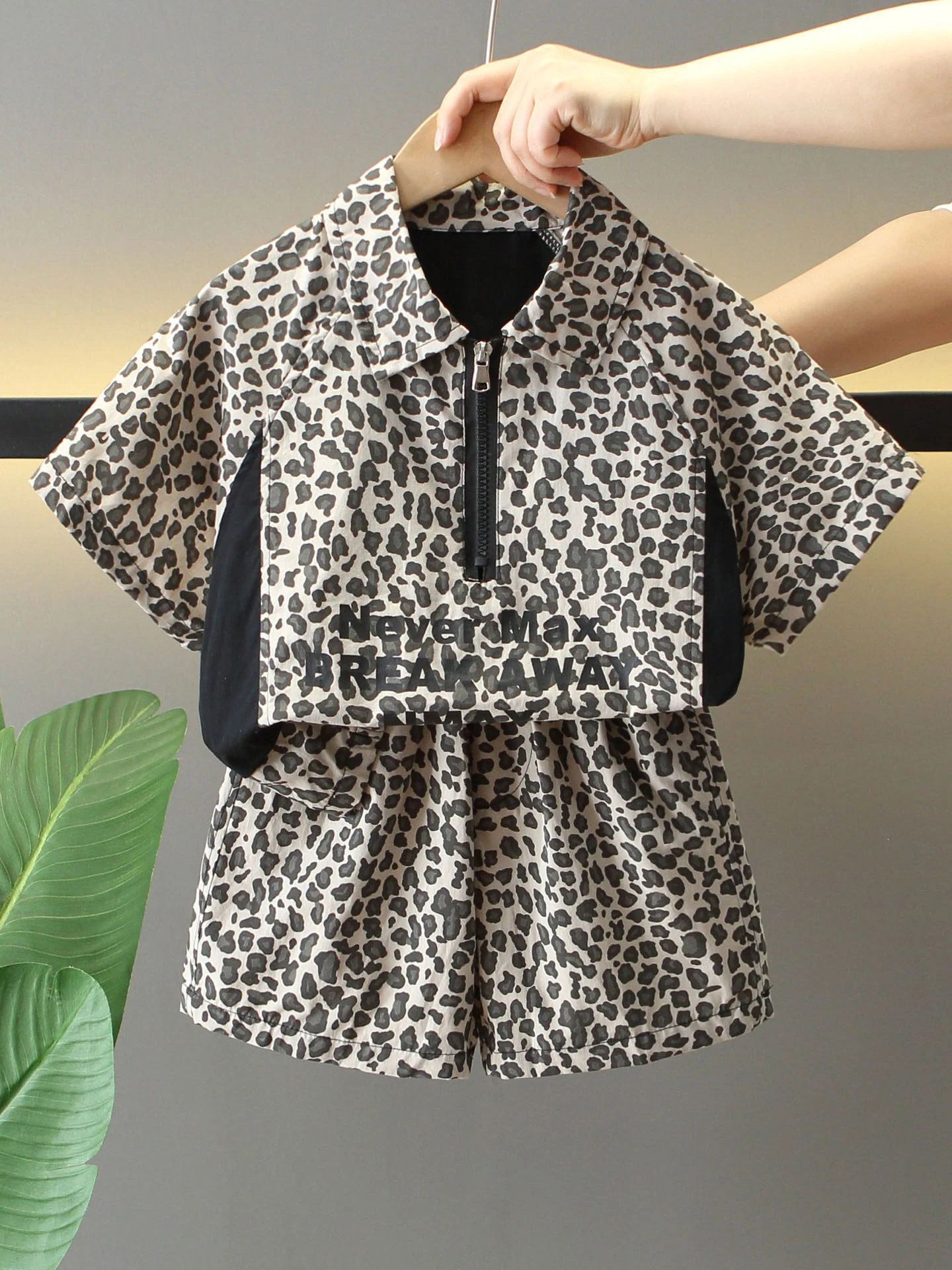 Boys' summer leopard print short sleeved set new fashion kids Korean version shirt two-piece set trendy brand clothes for 2-6yrs