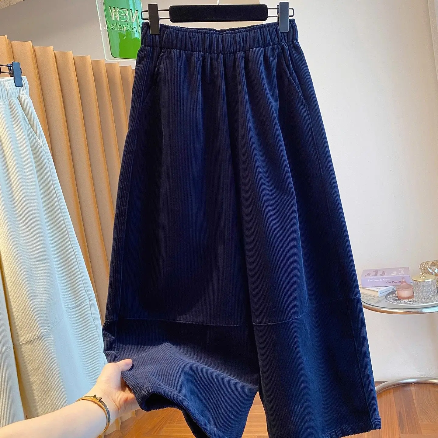 good-looking corduroy pants women's winter fleece thickened 2025 new loose wide-leg  straight-leg  nine-point pants