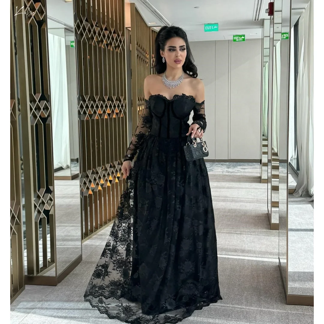 

Kobe Индивидуальные черные цветы с вышивкой, платья для выпускного вечера с открытыми плечами, вечерние платья длиной до пола, вечерние платья трапециевидной формы 2025