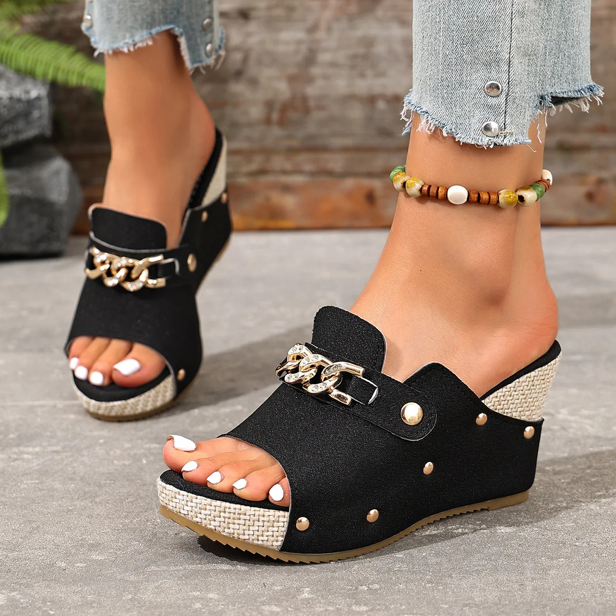 Women's Summer Large Slope Heel Slippers Riveted Sandals Thick Bottom Slip-On Shoes Comfortable Footwear for Warm Weather