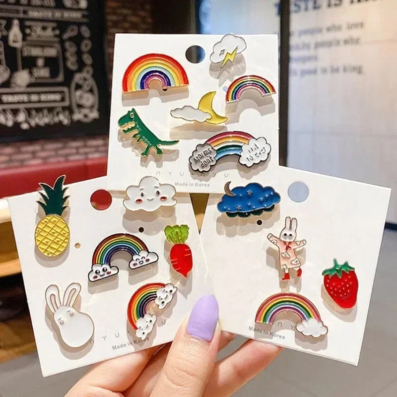 100Pcs Enamel Badges Pins Brooches Cute Cartoon Brooches for Child and Women Small Metal Jewelry with Many Different Shapes