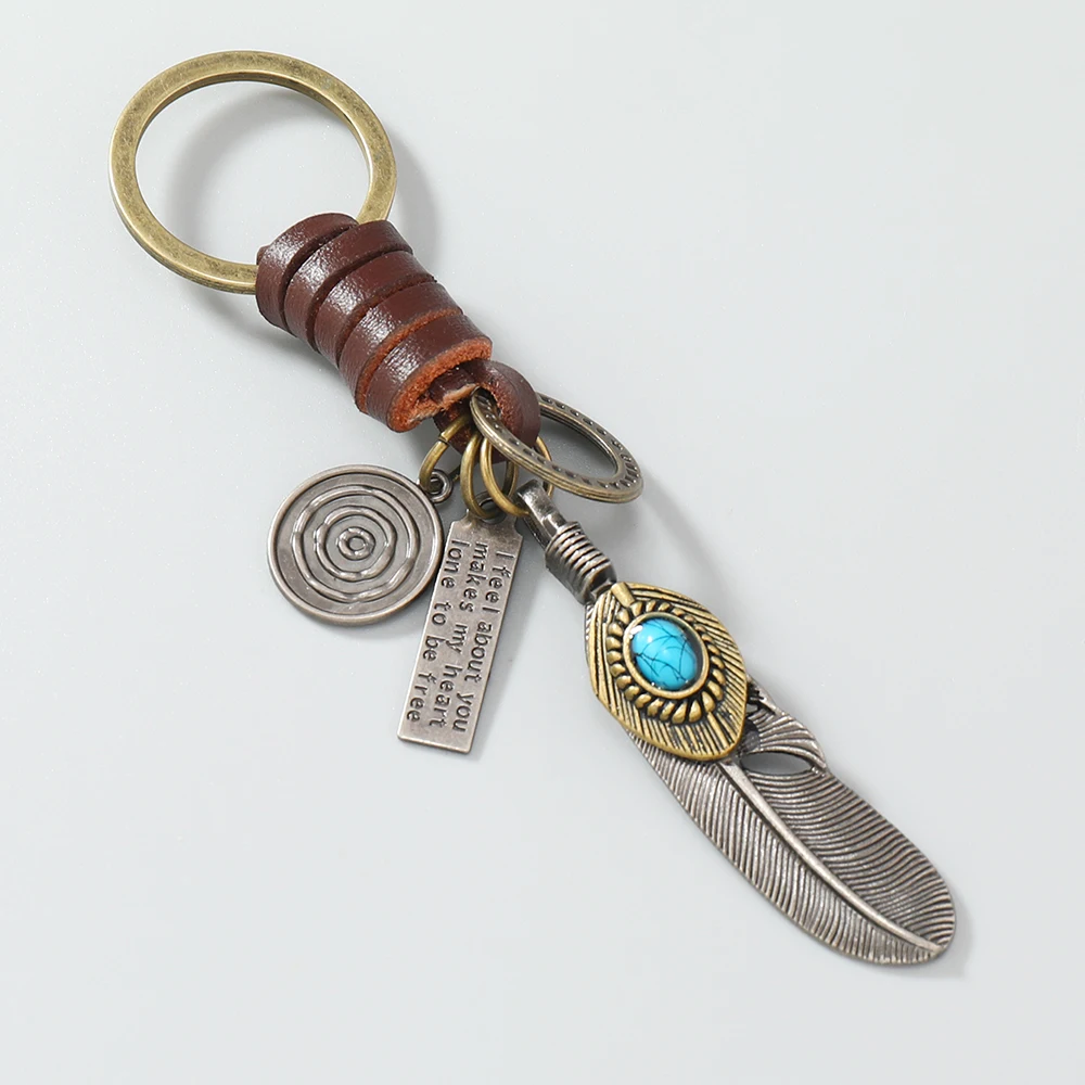 Fashion feather pendant key rings men women key chains