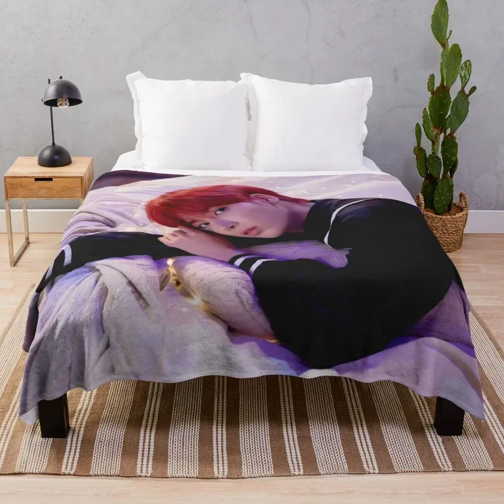 

TXT CAN'T YOU SEE ME TAEHYUN Throw Blanket manga Luxury Brand Travel Comforter Blankets