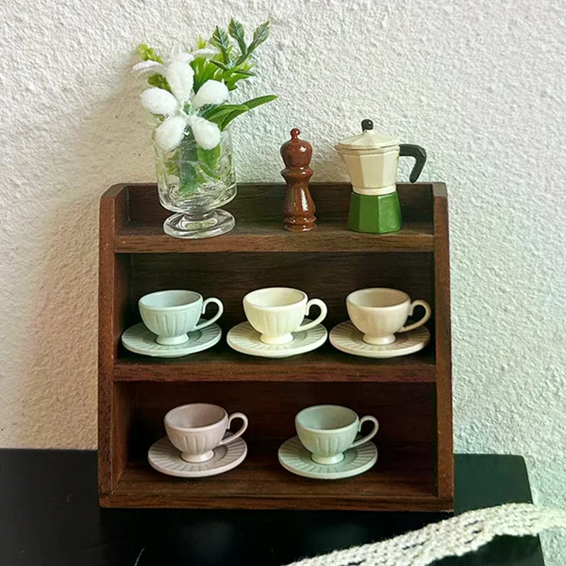 ชุดเครื่องครัวจิ๋วสำหรับบ้านตุ๊กตา 2 ชิ้น ลายแนวตั้ง ถ้วยกาแฟและจาน ของเล่นจำลอง อุปกรณ์ตกแต่งบ้านตุ๊กตา