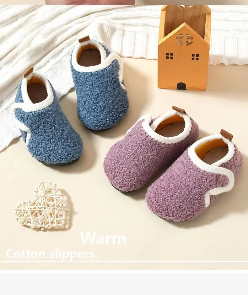 Kinder-Baumwollpantoffeln Einfarbige Warme Winter-Hausschuhe für Jungen und Mädchen Plüsch-Bodenschuhe Indoor Weiche Sohle Rutschfeste Baumwollschuhe – Detail 2