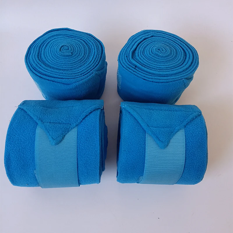 تم تجهيز الخيول بطراق الحصان وطماق الحصان وطماق الحصان وواقي المعصم وطماق العوائق وأشرطة الحصان #4