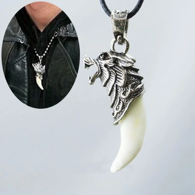 2022 Punk Cool Brave Necklace for Men Wolf Teeth Pendant Necklace Women Lucky Jewelry Vintage Tooth Amulet Pendant Choker Gifts