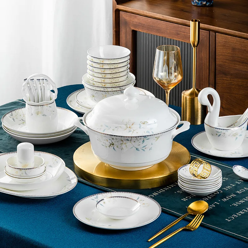 라이트 럭셔리 유럽풍 식기 세트 가정용 도자기 접시 세트
