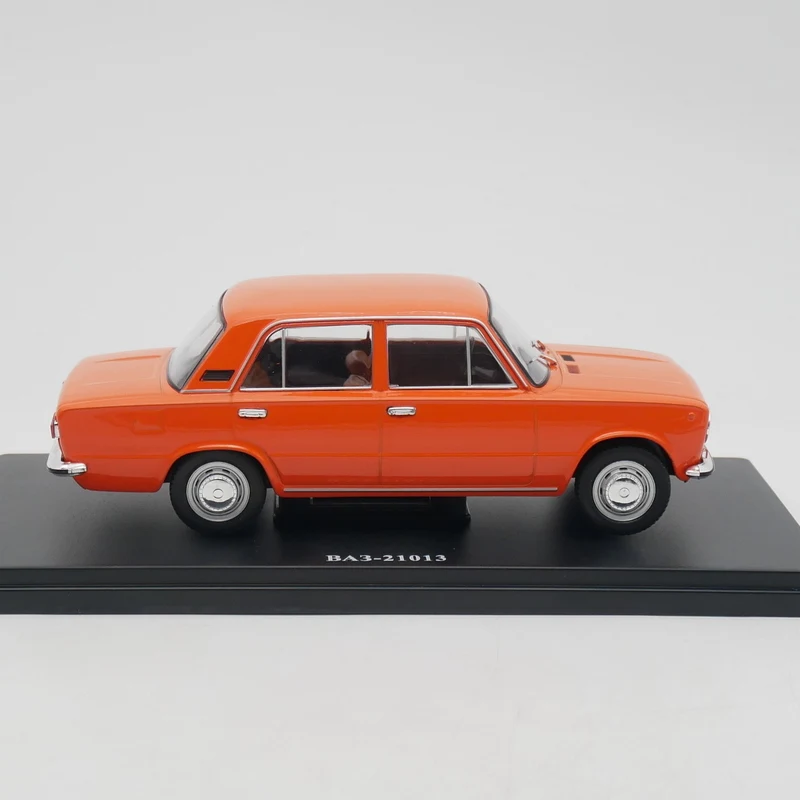 Ixo escala 1:24 liga fundida lada 1200s Vaz-21013 brinquedos carros modelo clássicos presentes adultos lembrança colecionável exibição estática