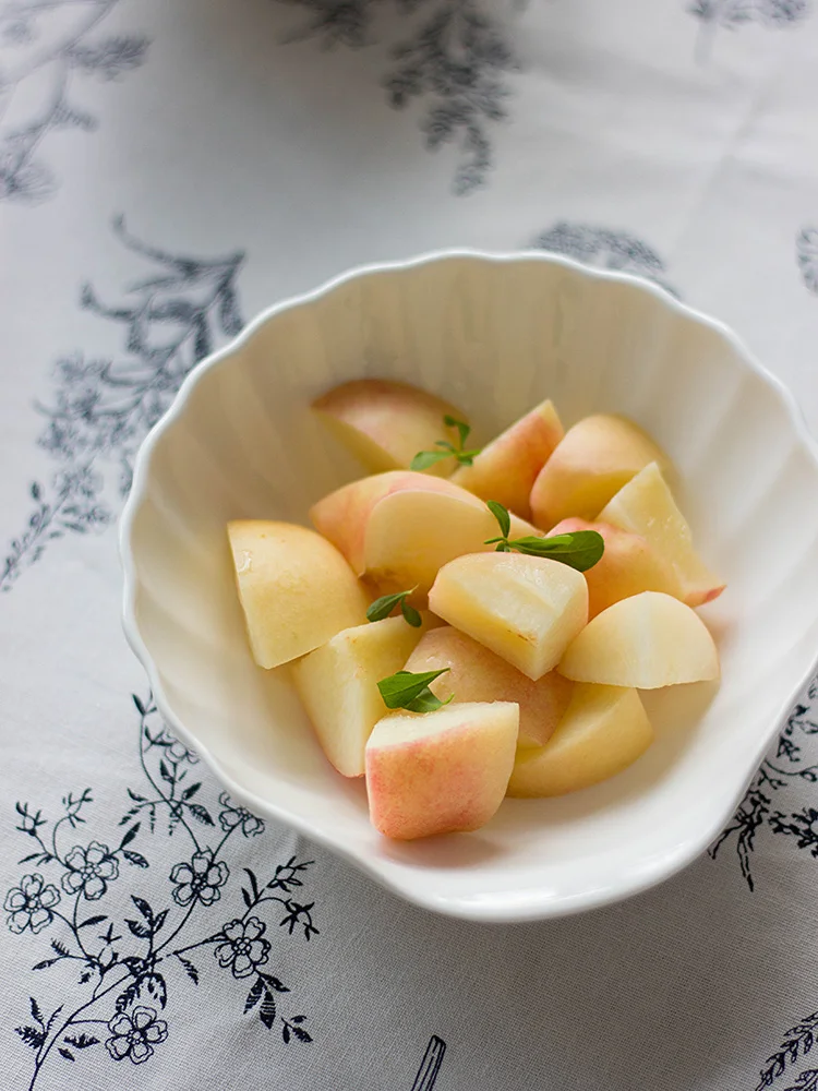 

Handmade Cerc Salad Bowl Creative Dining Utensils Bone China Pure White 3D Precision Tea Sna Bowl French Sle