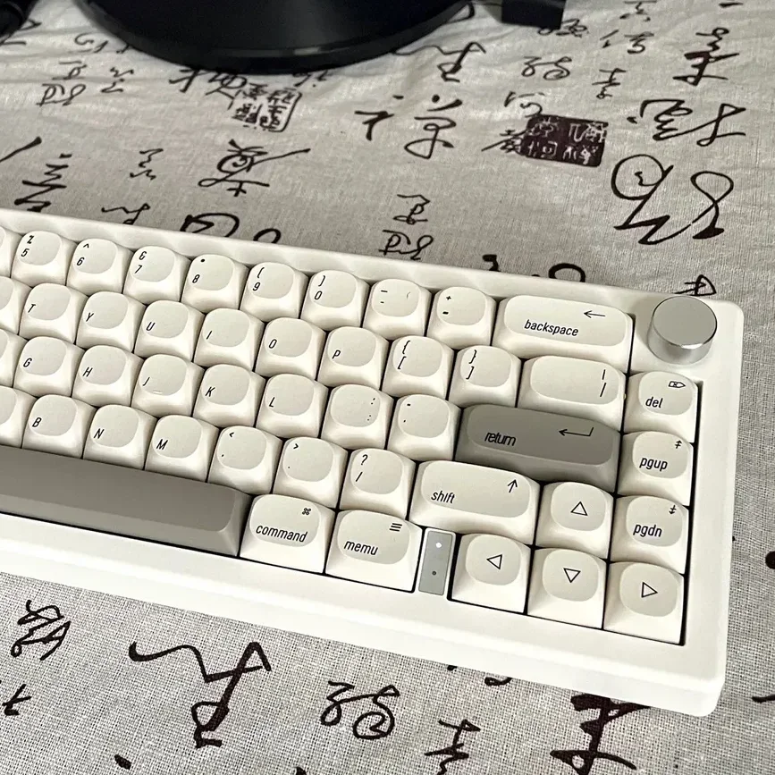 Solid White Keycap MAC Style Minimalist Keycap Pbt Sublimation Ma For 61/64/75/84/98/104 Configuration Mechanical Keyboard