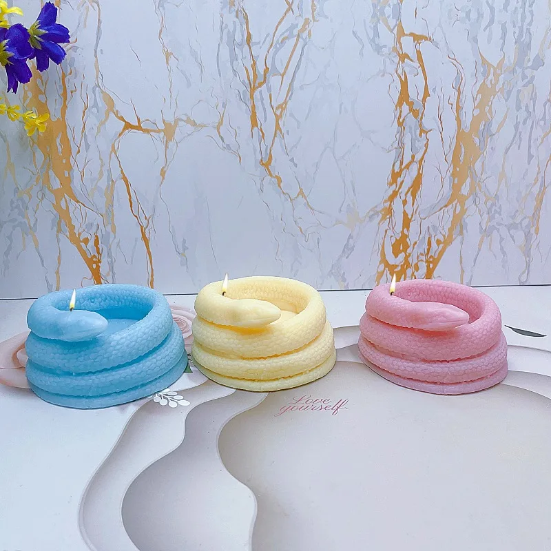 Snake-Shaped Aromatherapy Candle Holder Silicone Mold DIY Animal Snake Plaster Ornament Diffuser Stone Handmade Soap Mold