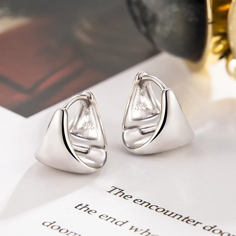 Smooth Geometric Curved Earrings Light Luxury and High-end Feel 925 Silver Ear Buckle for Women Europe America Earring KOFSAC