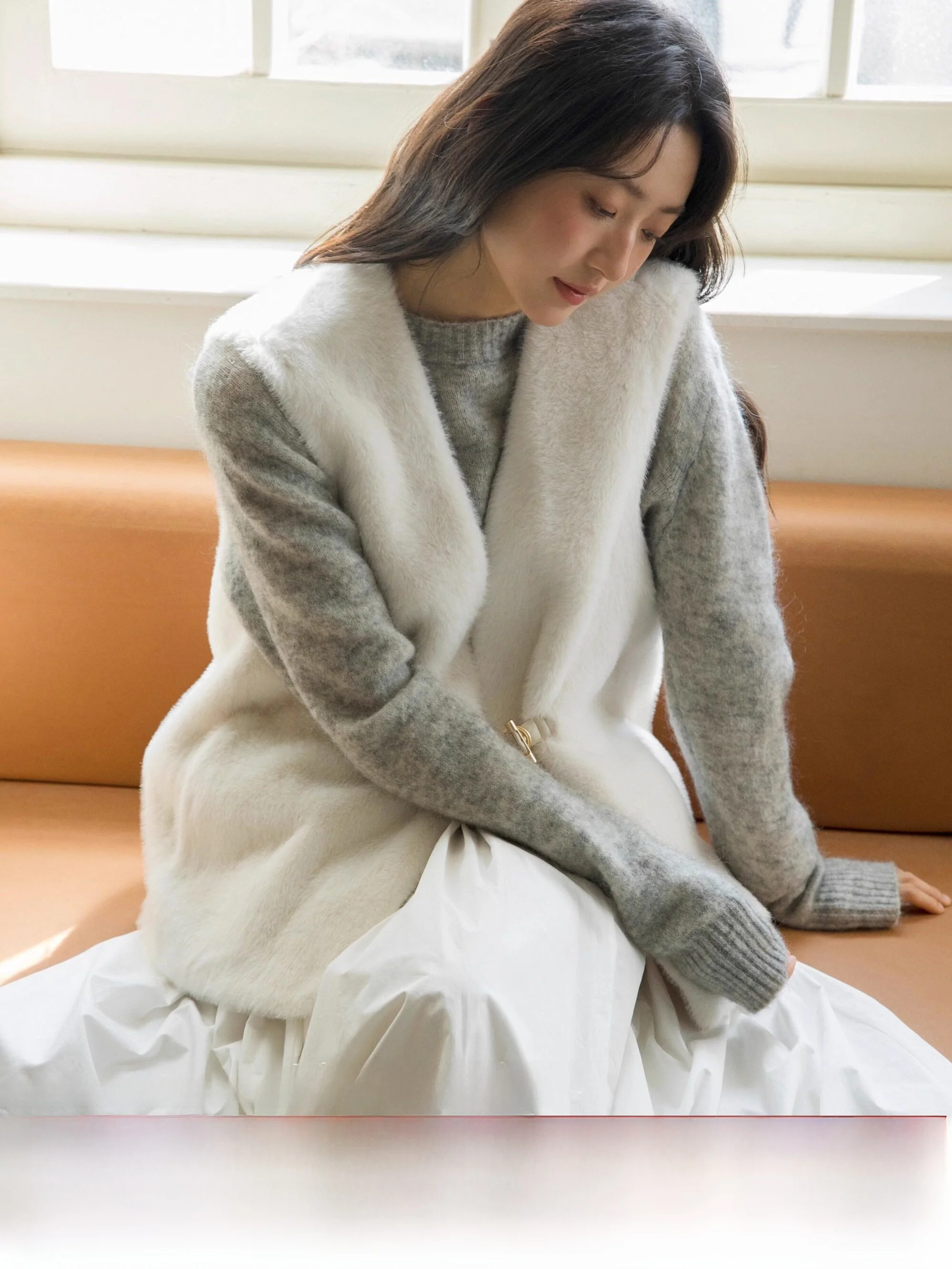

Warm Faux Fur Vest Chinese Style Splicing Eco-friendly Outerwear Soft Cozy New 2025 Model Water Resistant Mink like Coat
