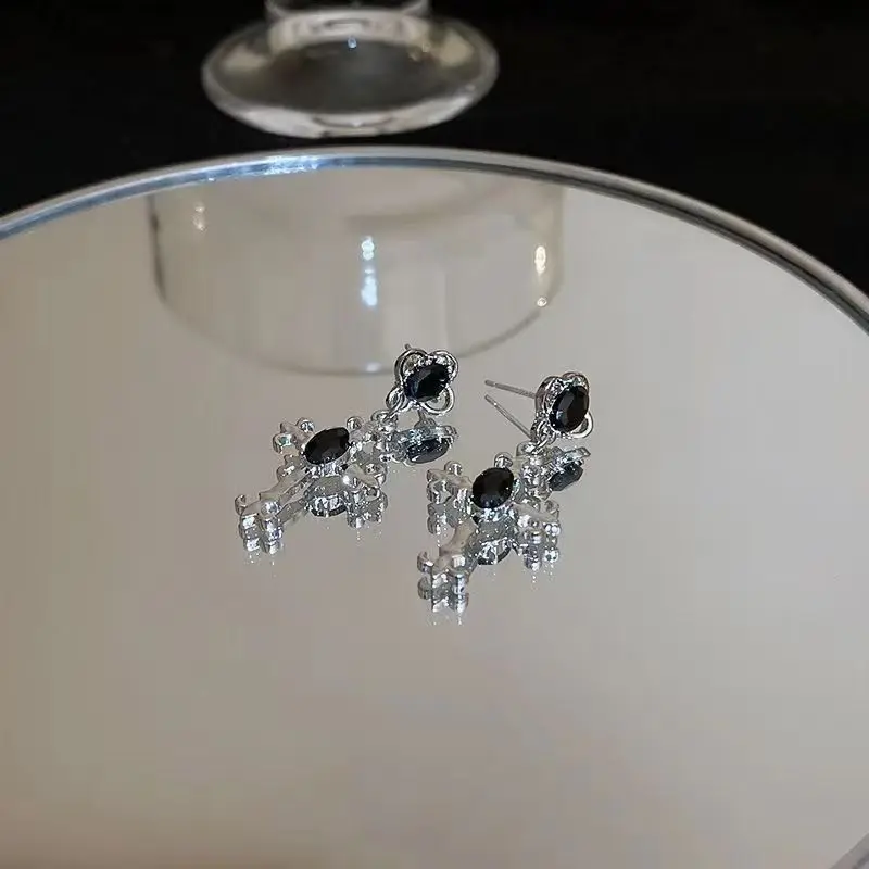 القوطية الأسود كريستال الصليب انخفاض الأقراط الطويلة للنساء الشرير الإبداع موضة رائع بيان هدايا مجوهرات الهالوين #3