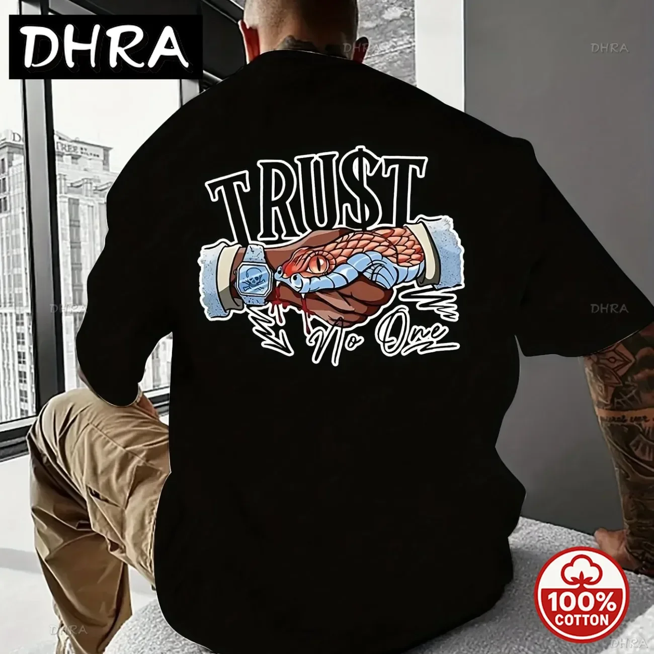 

Vibrant 'Trust No One' patterned fun printed short-sleeve T-shirt, men's casual sporty stylish crew-neck top