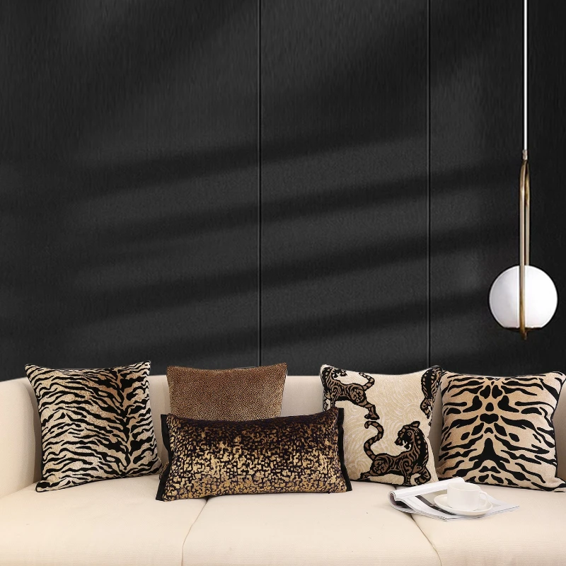 Modern light luxury jacquard velvet sofa cushion cover,single-sided leopard print,suitable for villa ,hotel interior decoration