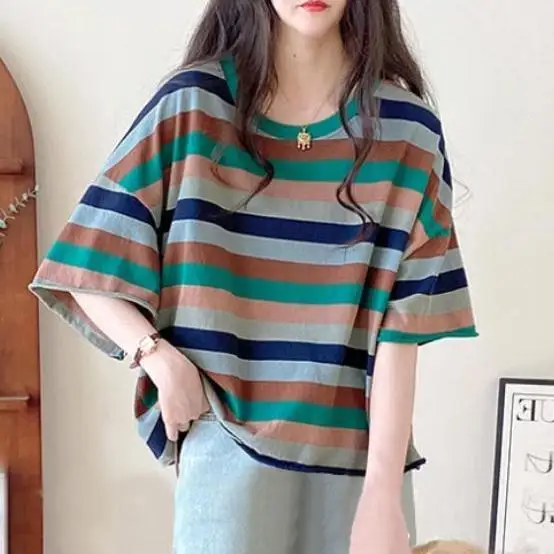 Summer New Design Sense Top Female Loose Bat -sleeve Piercing Striped Short -sleeved T -shirt Women's Clothing