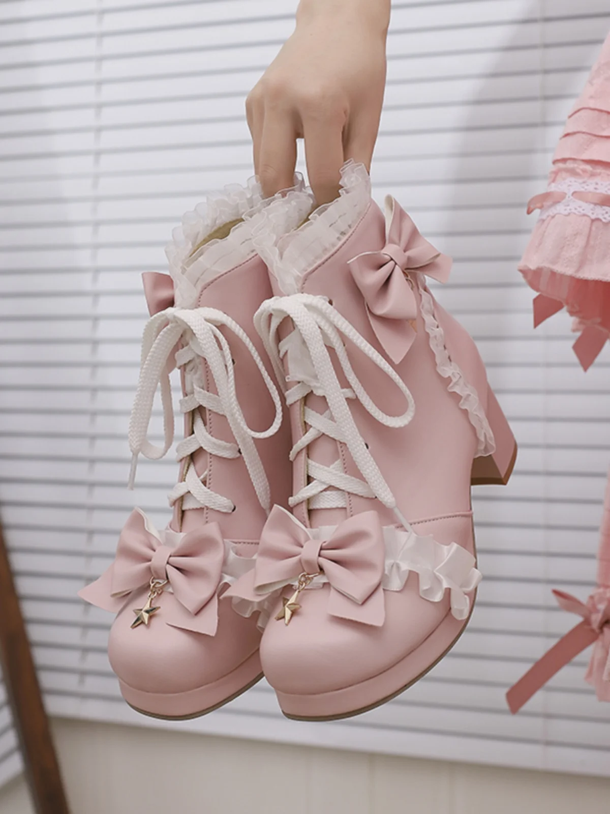 

Женские сапоги в стиле Лолиты большого размера, милые ботинки на каблуке с круглой головкой и трубкой, модные ботинки из искусственного материала с круглым носком