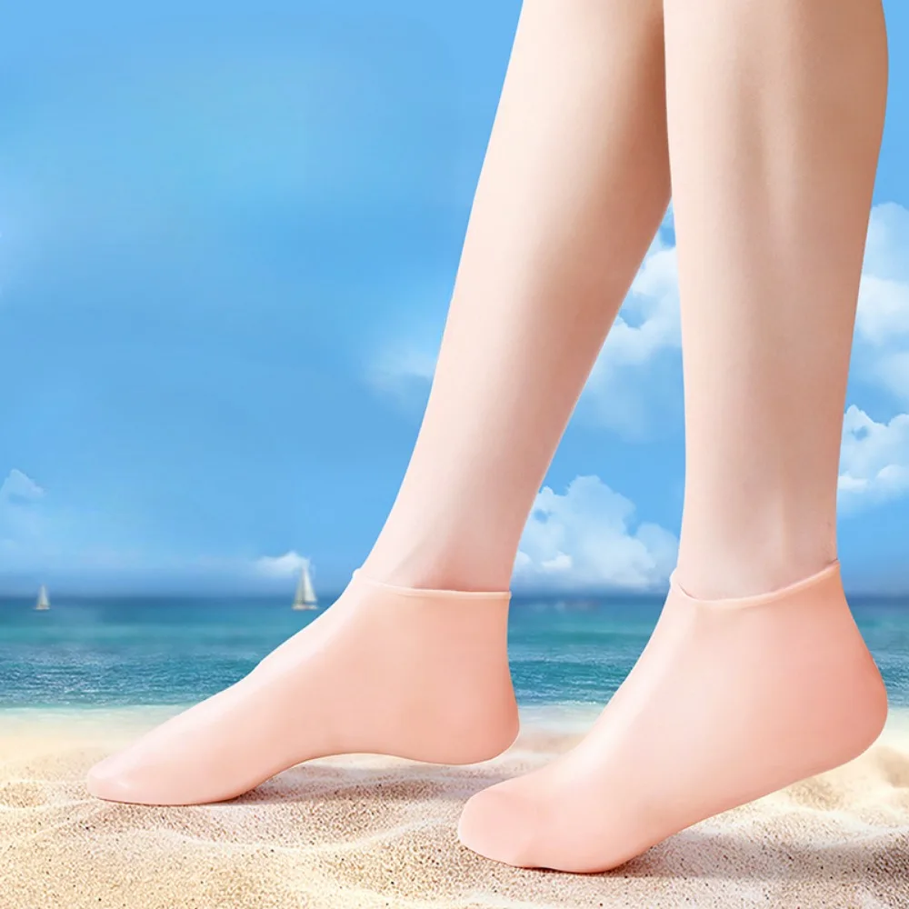 2 Pieces Silicone Foot Care Socks for Men and Women Moisturizing Protection Softens Dry Cracked Heels Essential Foot Care Tools view 3