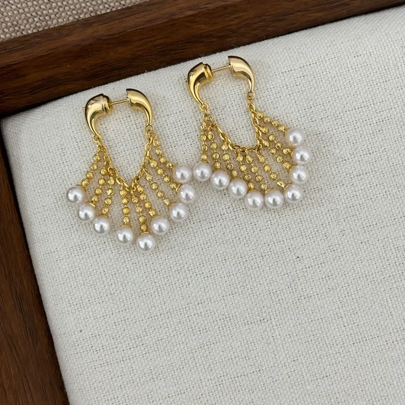 French retro light luxury pearl fringed ear buckle multi-layer flash gold chain pendant pearl earrings temperament versatile