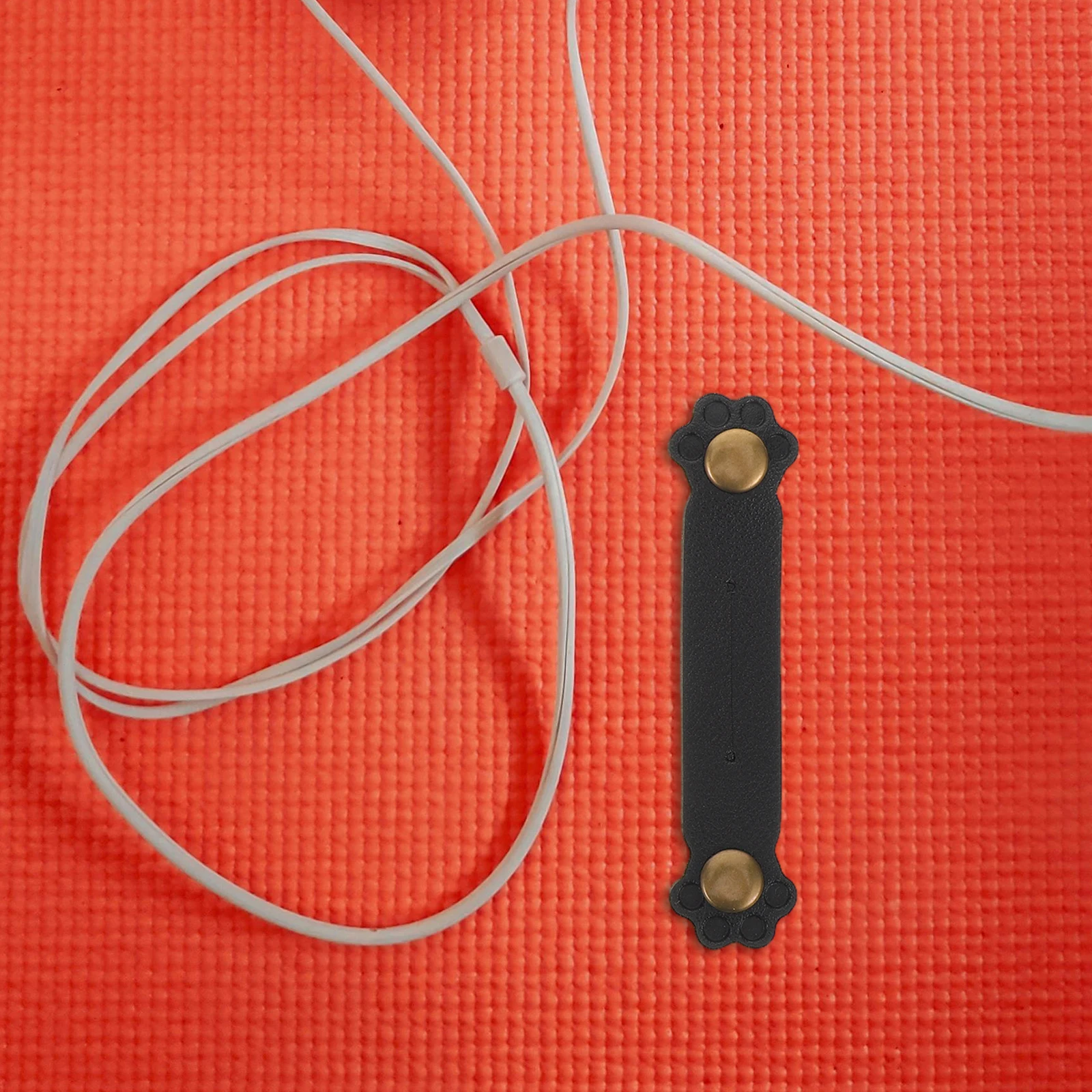 

5Pcs Cat Paw PU Cable Organizer Wraps Earphone Cord Holder Cute Wire Keeper Travel Data Cable Organizer Cord Storage Device