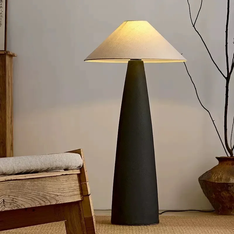 Designer wabi silent wind, floor lamp living room bedroom, hotel homestay decoration clay pot, retro creative art floor lamp