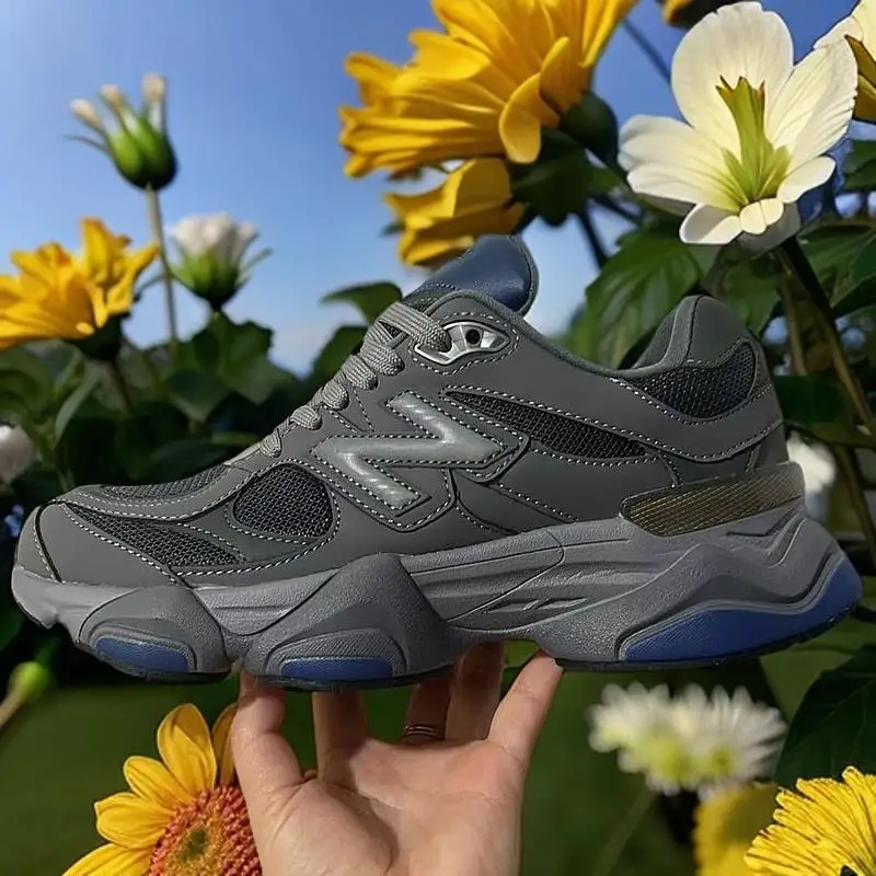 

Essential: Fashionable basketball shoes, comfortable and soft soles, suitable for casual sports