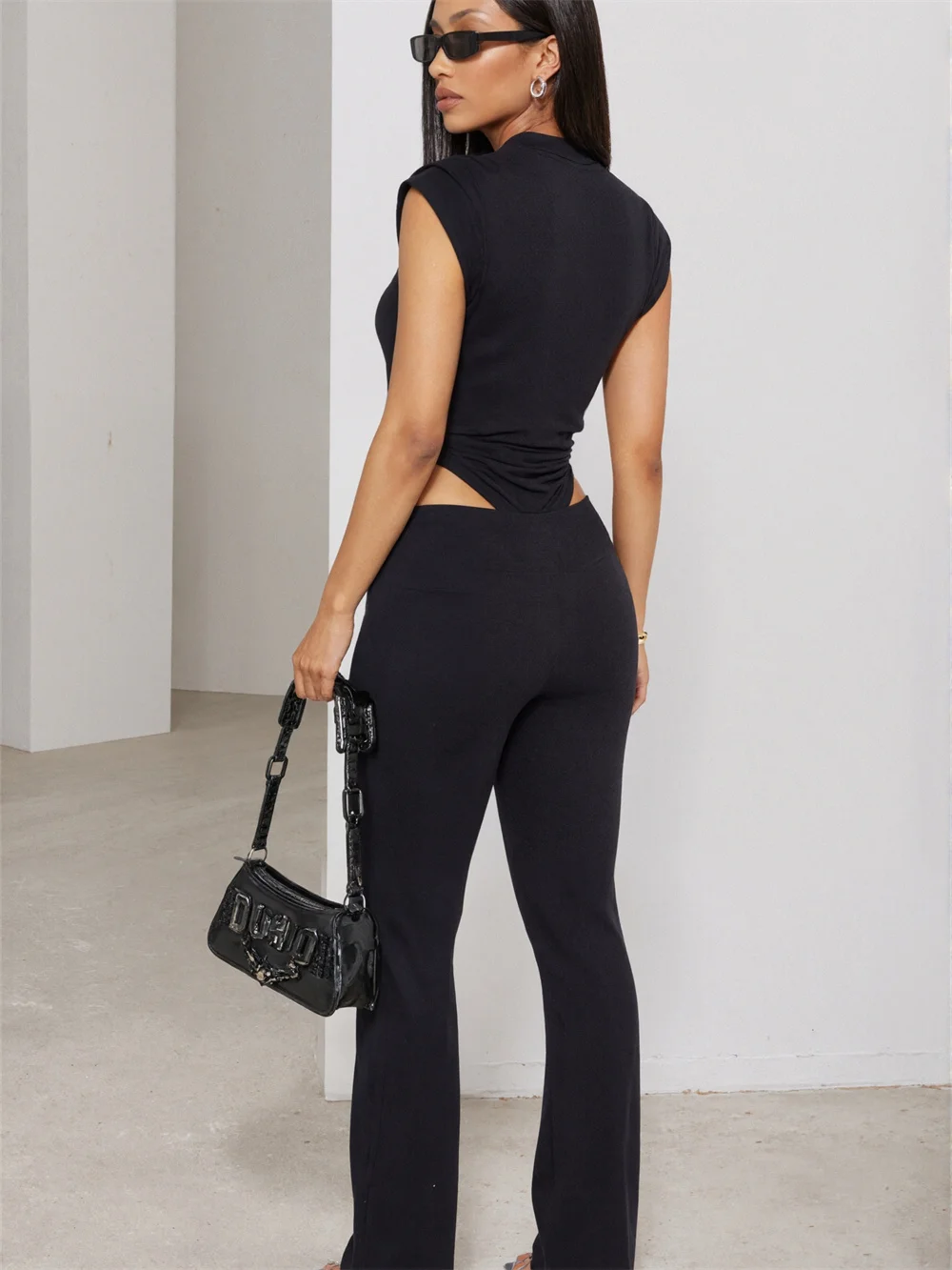 مجموعة بدلة رياضية نسائية مكونة من قطعتين من Sisterlinda بدون أكمام ورقبة دائرية وفتحة جانبية + سراويل مضيئة قابلة للتمدد ملابس نادي متطابقة منتصف الليل