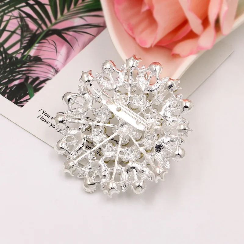 WEIMANJINGDIAN Brand Crystal Rhinestones Round Flower Brooches for Wedding Bouquets