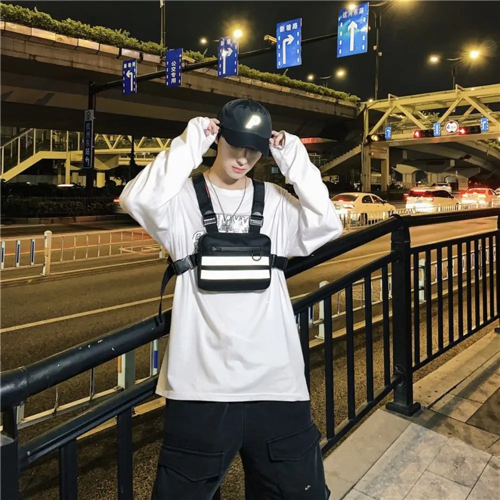 

Chest Pocket Chest Front Pack Multi-functional Streetwear Sports Vest Bag Reflective Lightweight Running Vest Bag Women