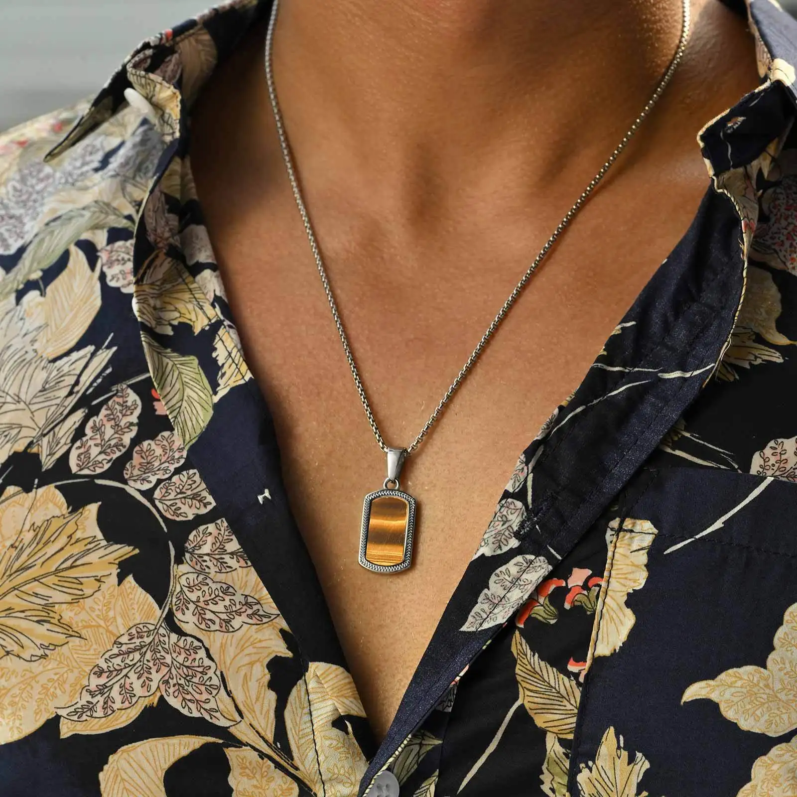 Vnox Stainless Steel Tiger Eye Stone Pendant Necklace for Men, Vintage Rectangular Hypoallergenic Box Chain Dog Tag Jewelry Gift