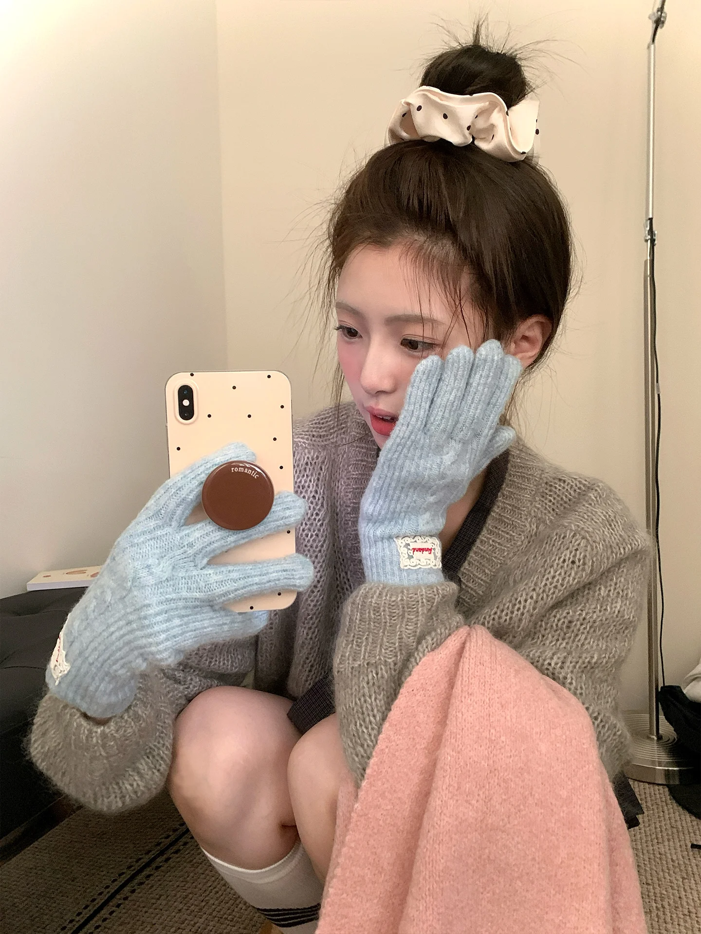 قفازات دافئة سميكة تعمل باللمس للنساء في الخريف والشتاء على الطراز الكوري قفازات محبوكة مقاومة للبرودة لركوب الدراجات