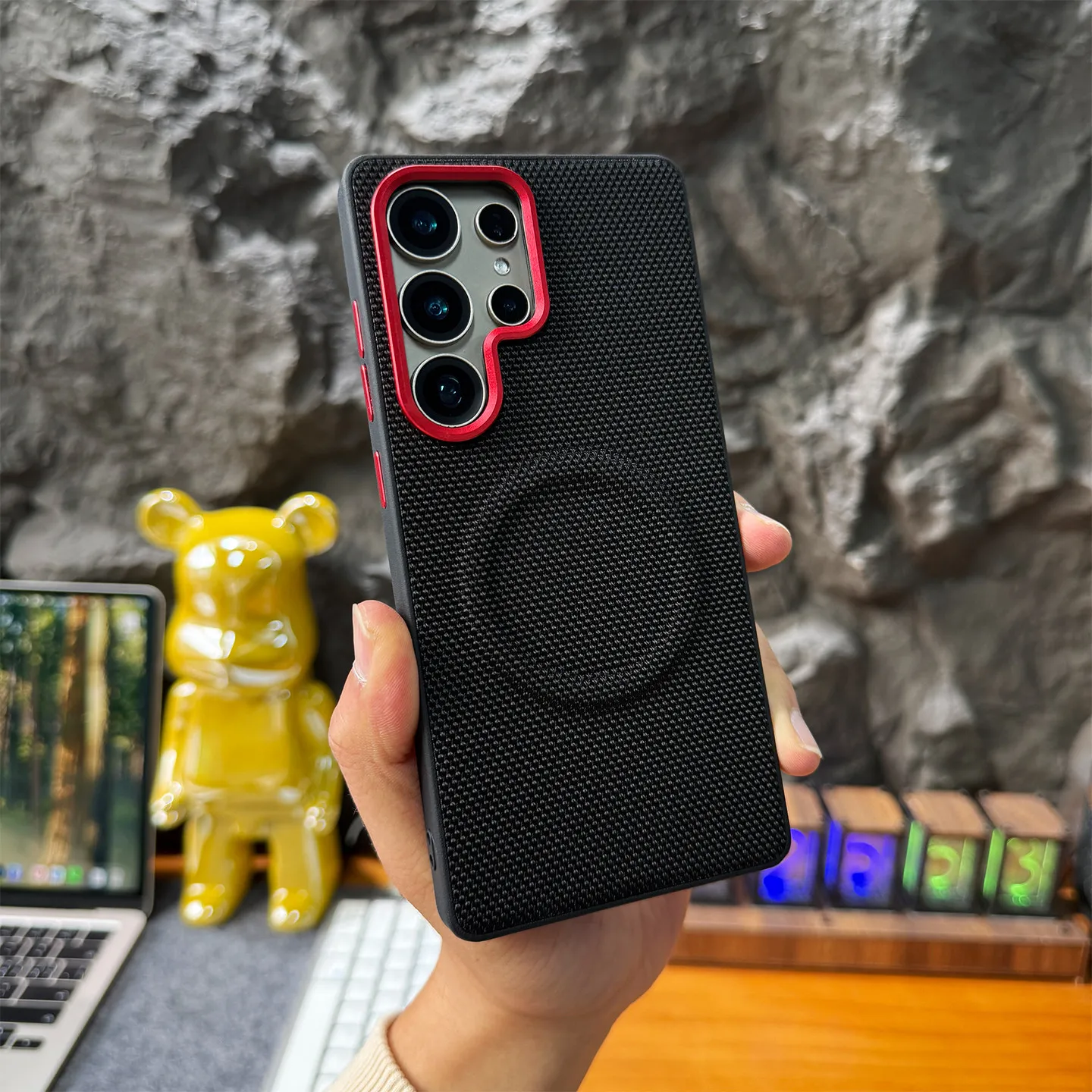 

Case For Samsung Galaxy S26 Ultra Magnetic Magnets Nylon Woven Matte Leather Skin-friendly Bumper Shockproof Back Cover